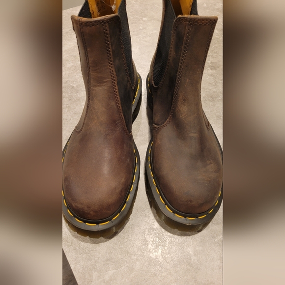Dr Martens Chelsea boot womens 9 mens 8 EU 41 NWOT - Picture 13 of 13